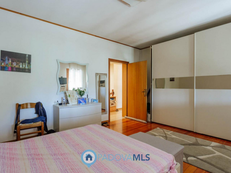 Immobile in esclusiva al Gruppo Padova MLS

Cinto Euganeo - A Valnogaredo proponiamo immobile cos...