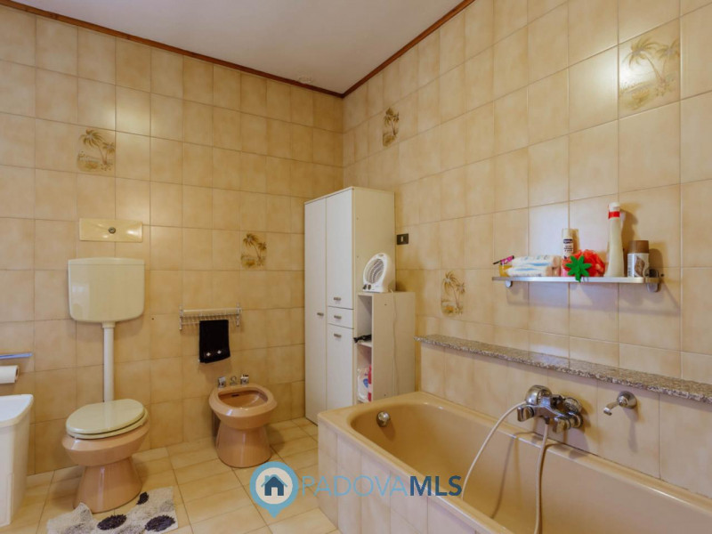 Immobile in esclusiva al Gruppo Padova MLS

Cinto Euganeo - A Valnogaredo proponiamo immobile cos...