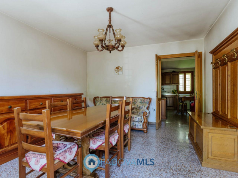 Immobile in esclusiva al Gruppo Padova MLS

Cinto Euganeo - A Valnogaredo proponiamo immobile cos...