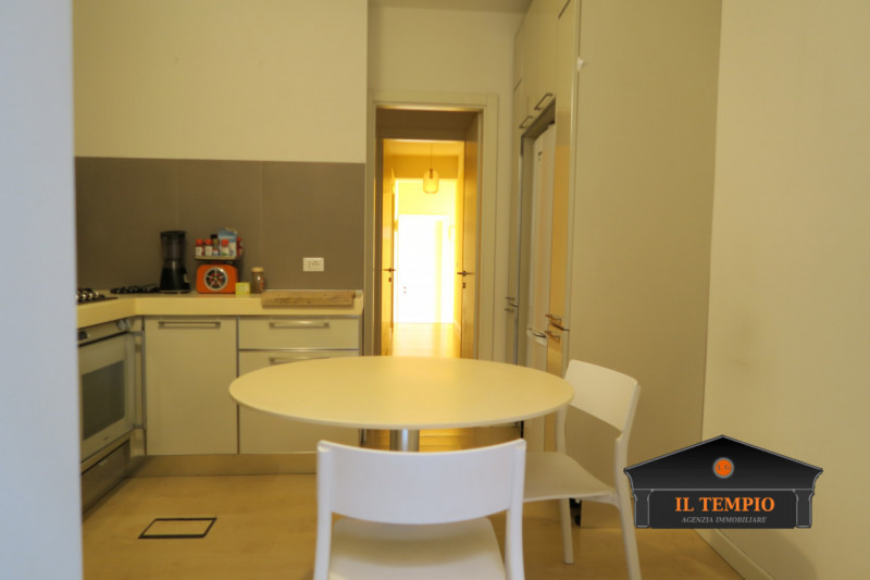 **Affittasi Camera per Studenti**

Sono disponibili **4 camere singole** in un accogliente studen...