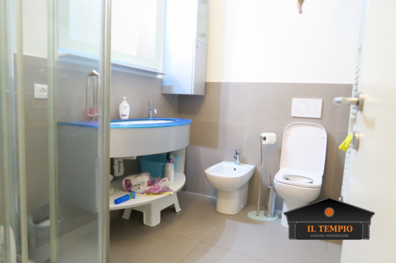 **Affittasi Camera per Studenti**

Sono disponibili **4 camere singole** in un accogliente studen...