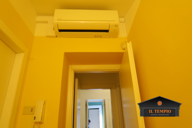 **Affittasi Camera per Studenti**

Sono disponibili **4 camere singole** in un accogliente studen...