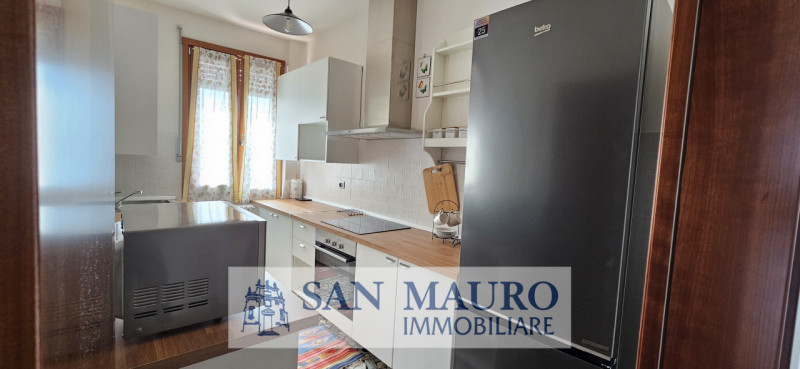 VICENZA CITTA': disponiamo di 1 stanza singola per studenti in appartamento al secondo piano di r...