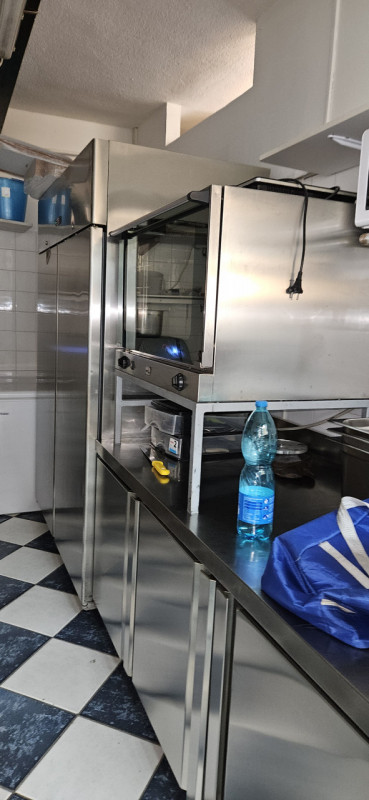 In affitto a Este, situata in una zona strategica e di facile accesso, proponiamo interessante at...