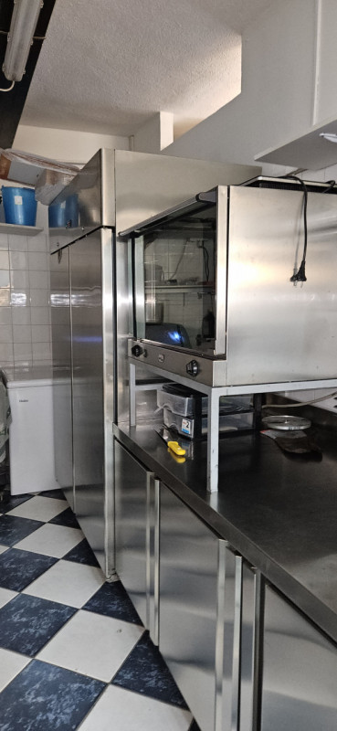 In affitto a Este, situata in una zona strategica e di facile accesso, proponiamo interessante at...