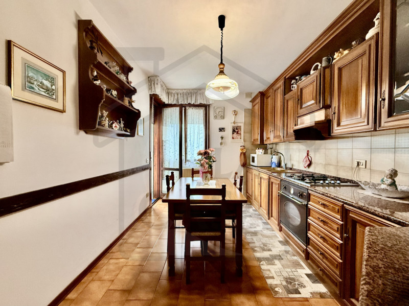 ABANO TERME - Nel prestigioso e ricercato quartiere San Lorenzo di Abano Terme, proponiamo in ven...