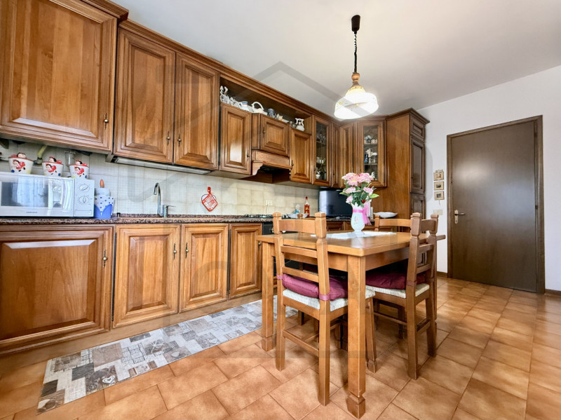 ABANO TERME - Nel prestigioso e ricercato quartiere San Lorenzo di Abano Terme, proponiamo in ven...