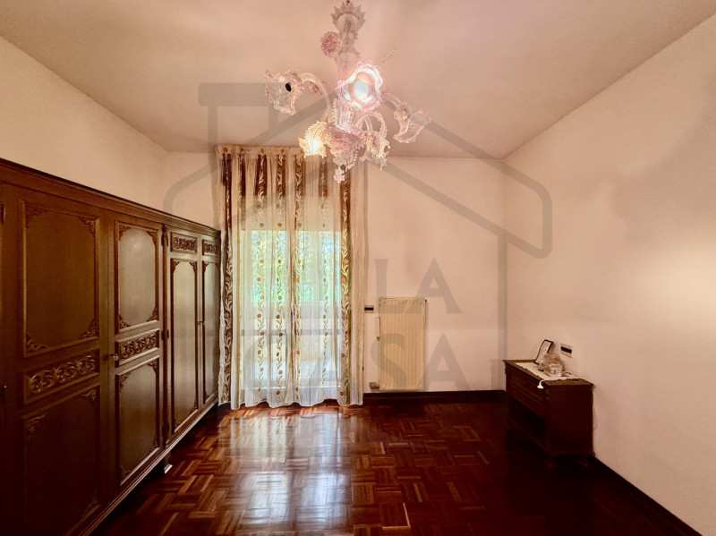 ABANO TERME - Nel prestigioso e ricercato quartiere San Lorenzo di Abano Terme, proponiamo in ven...