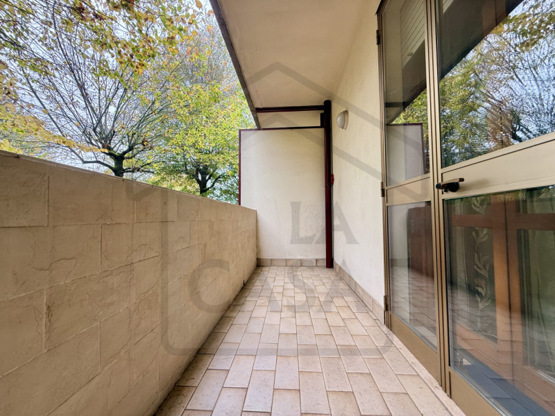 ABANO TERME - Nel prestigioso e ricercato quartiere San Lorenzo di Abano Terme, proponiamo in ven...