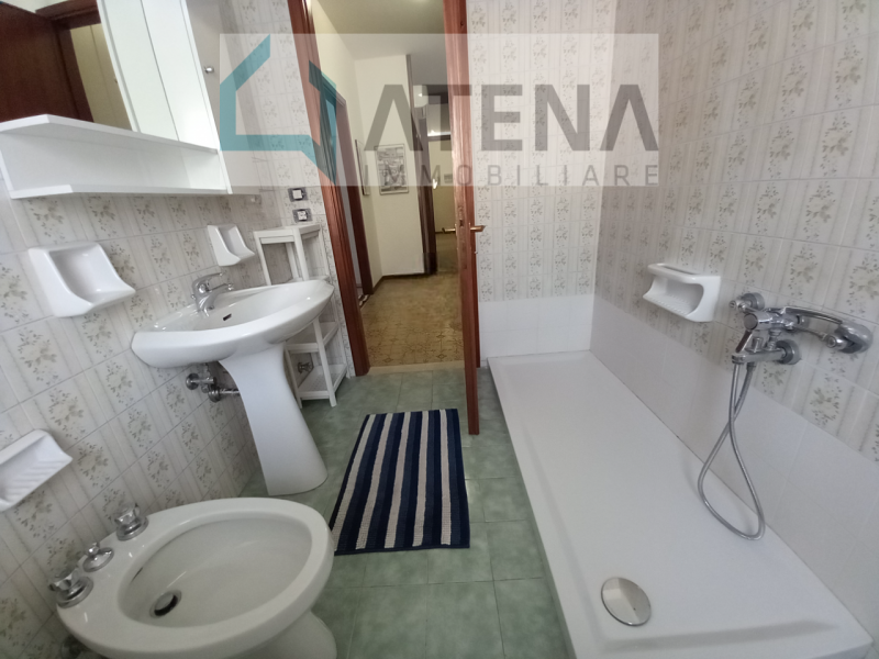 rif. 24657

PADOVA- ARCELLA SAN GREGORIO

LEGGERE TUTTO L'ANNUNCIO

Si affitta SOLO A RAGAZZE STU...