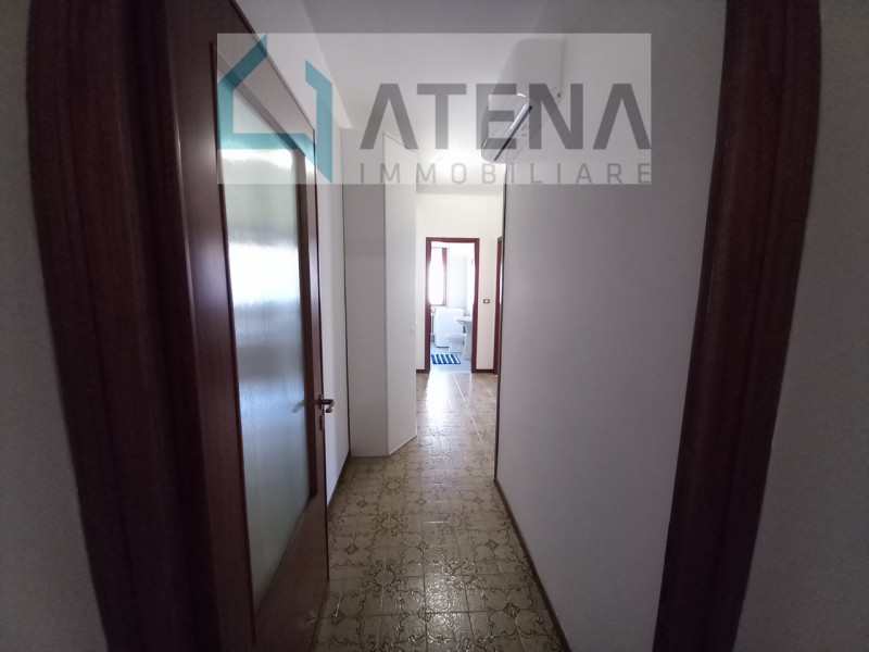 rif. 24657

PADOVA- ARCELLA SAN GREGORIO

LEGGERE TUTTO L'ANNUNCIO

Si affitta SOLO A RAGAZZE STU...