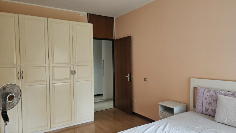 PADOVA – ZONA SACRA FAMIGLIA. Proponiamo in locazione un luminoso e spazioso appartamento pentalo...