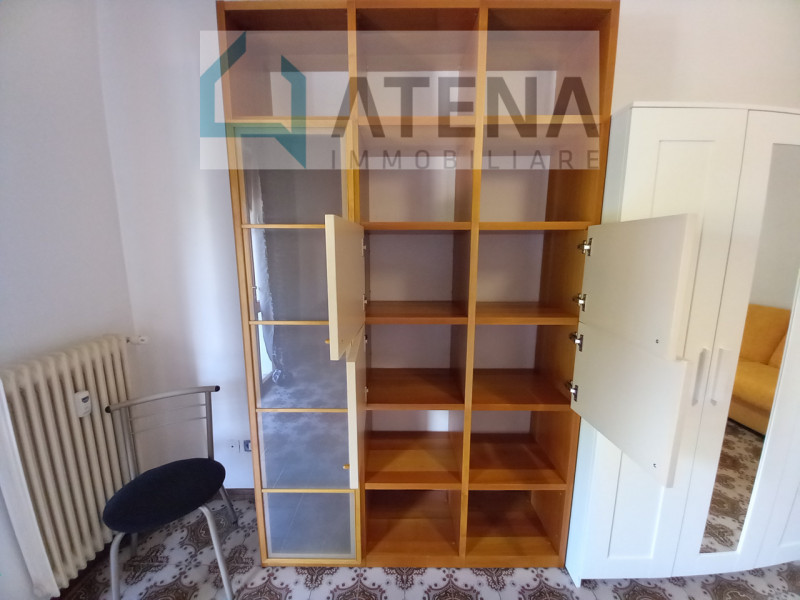 rif. 24658

PADOVA- ARCELLA SAN GREGORIO

LEGGERE TUTTO L'ANNUNCIO

Si affitta SOLO A RAGAZZE STU...