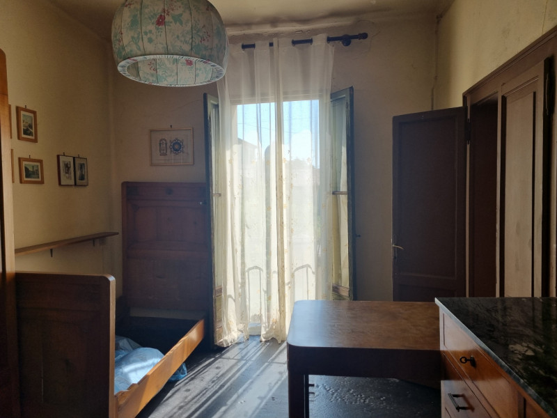 Splendida opportunità immobiliare! Proponiamo in vendita una casa singola terratetto situata nel ...