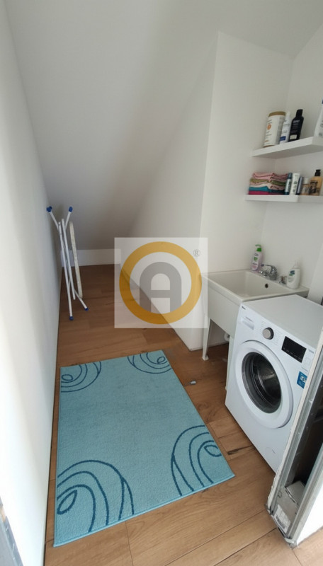 Scopri questa Villa moderna situata a Bassano del Grappa, in un quartiere residenziale molto appr...