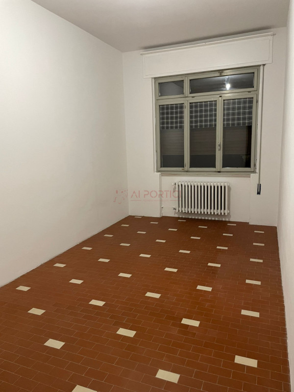 Comune di CANDIANA - APPARTAMENTO di 160 mq + LABORATORIO di 110 mq direttamente collegato con l'...