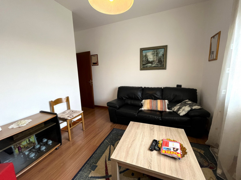 POJANA MAGGIORE: In contesto condominiale di tre unità, porzione abitativa sviluppata su tre live...