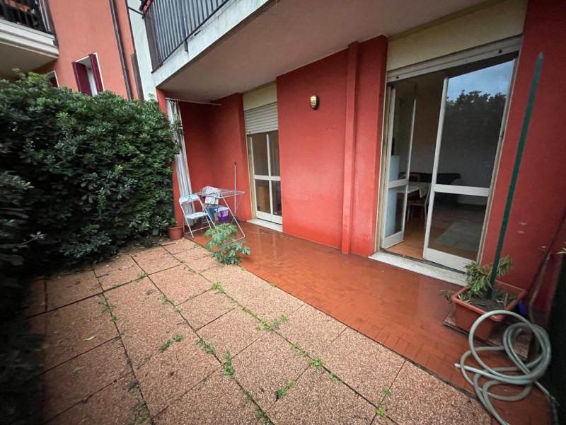 (Per INFO Cristina 3389226442) Padova, zona Ognissanti, proponiamo in affitto appartamento al pia...