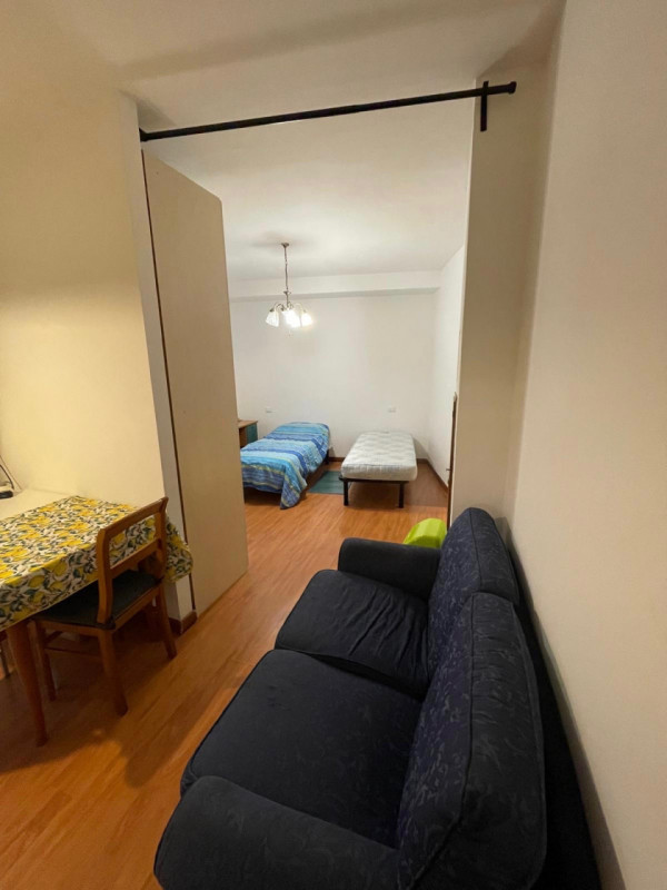(Per INFO Cristina 3389226442) Padova, zona Ognissanti, proponiamo in affitto appartamento al pia...