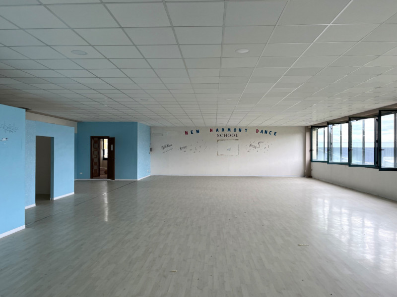 Proponiamo in vendita un capannone situato nel comune di Agugliaro, con una superficie totale di ...