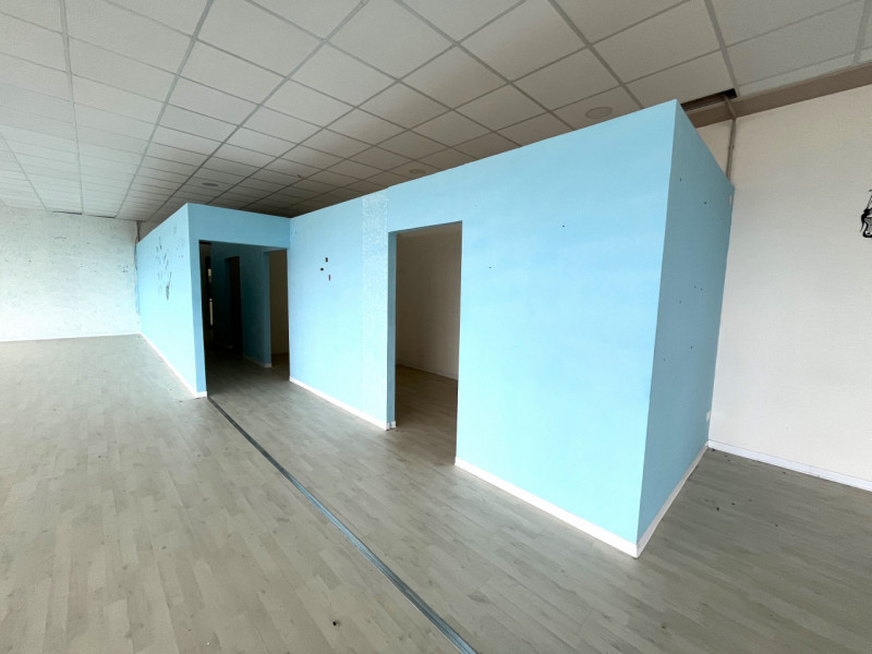 Proponiamo in vendita un capannone situato nel comune di Agugliaro, con una superficie totale di ...