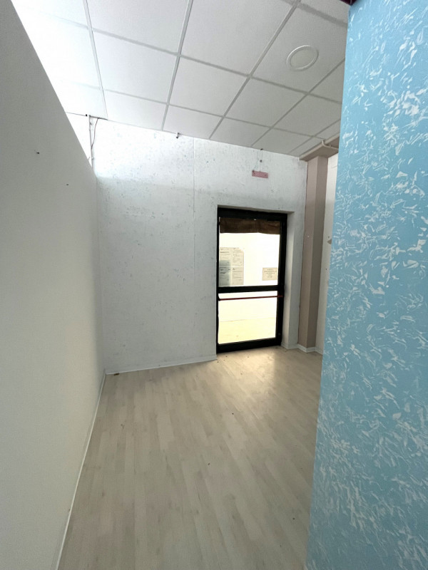 Proponiamo in vendita un capannone situato nel comune di Agugliaro, con una superficie totale di ...