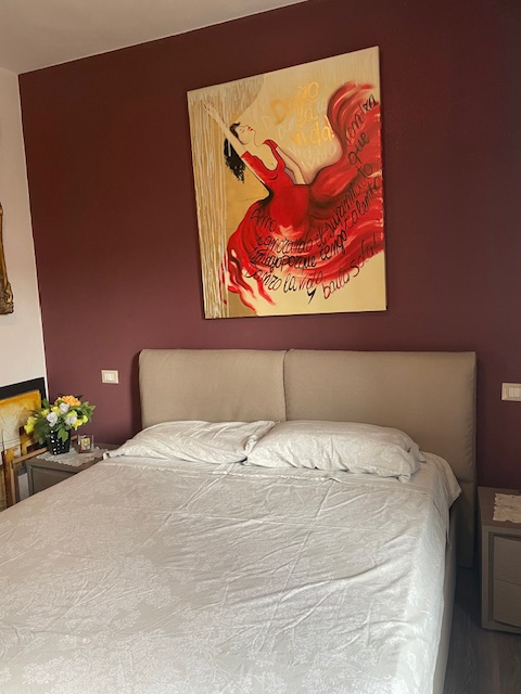 Situata nel centro del comune di Masi, proponiamo una splendida casa a schiera centrale che offre...