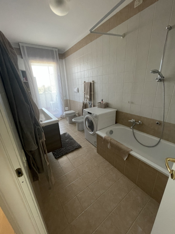 Info e/o appuntamento solo tramite mail sull' offerta di locazione solo se ancora disponibile. tg...