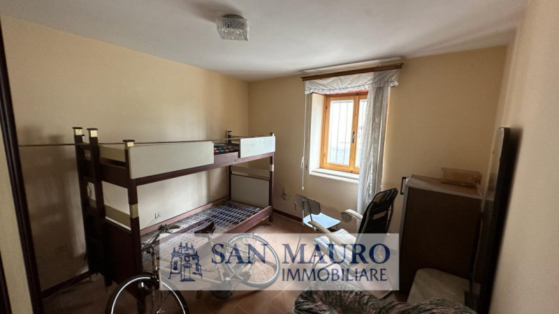 A 15 MINUTI DA VALDAGNO : nelle cornice delle Prealpi Vicentine MINI ARREDATO composto da soggior...