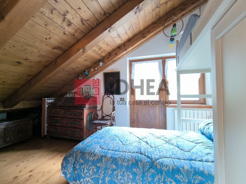 SAN VITO DI CADORE: SERDES

ECCEZIONALE VISTA SUL MONTE ANTELAO.

A soli 600 mt. dal centro di Sa...