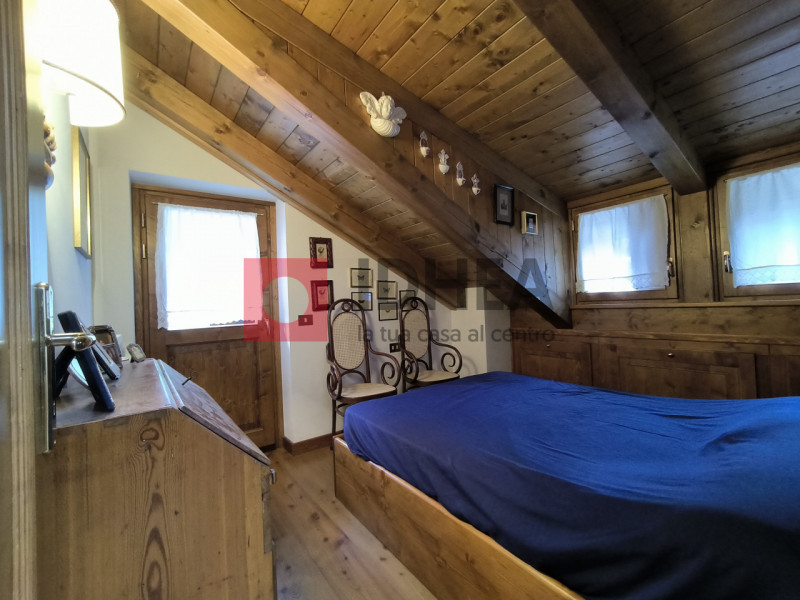 SAN VITO DI CADORE: SERDES

ECCEZIONALE VISTA SUL MONTE ANTELAO.

A soli 600 mt. dal centro di Sa...