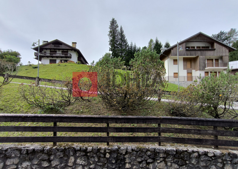 SAN VITO DI CADORE: SERDES

ECCEZIONALE VISTA SUL MONTE ANTELAO.

A soli 600 mt. dal centro di Sa...
