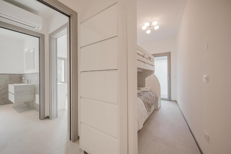 DOLO - CENTRO - RIF. CA2048

Scoprite l'eleganza e il comfort con i nostri due appartamenti trilo...