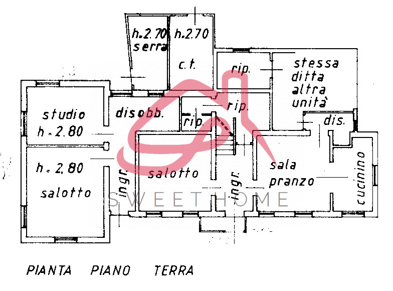 Conegliano (Parè): in lotto di circa 2 mila metri, villa singola con fabbricato principale e depe...