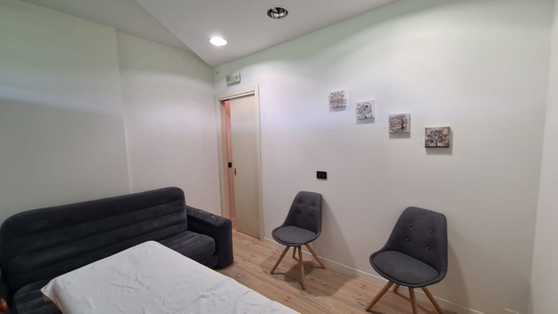 Situato nel cuore di Castelfranco Veneto, in Borgo Treviso,  ufficio al piano terra in una zona d...
