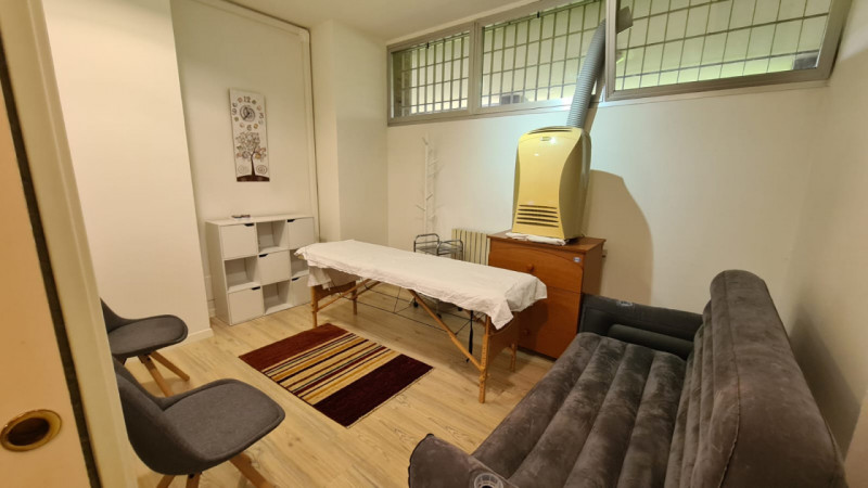 Situato nel cuore di Castelfranco Veneto, in Borgo Treviso,  ufficio al piano terra in una zona d...