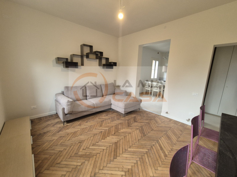 LEGNARO - Appartamento in centro paese completamente arredato a nuovo. Dispone di soggiorno e cuc...