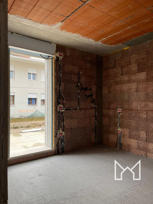 SAN GIACOMO- Inserito in zona comoda a tutti i principali servizi e vicino a Bassano, proponiamo ...