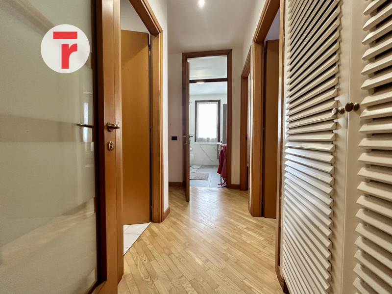 Cadoneghe storica -  Appartamento inserito nel centro di Cadoneghe storica, a pochi passi da scuo...