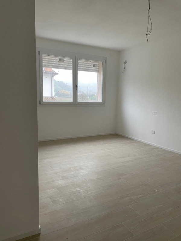 realizzata, finita e disponibile da subito!
Splendida porzione di casa bifamiliare su nuova costr...