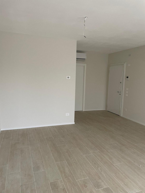 realizzata, finita e disponibile da subito!
Splendida porzione di casa bifamiliare su nuova costr...