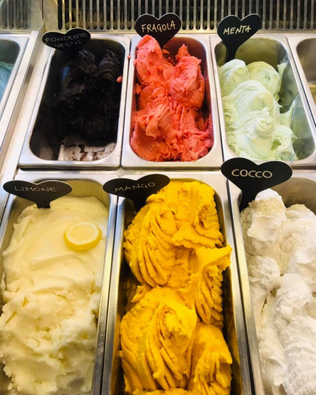 CEDESI CAFFETTERIA-GELATERIA-BAR CON LABORATORIO ARTIGIANALE IN OTTIMA ZONA DI VICENZA - Rif. 814...