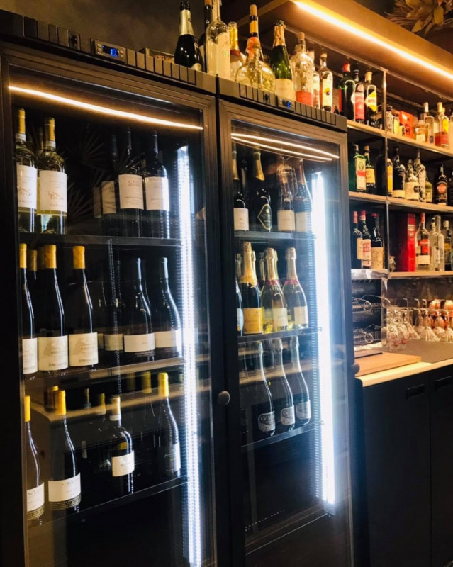 Nel prestigioso centro storico di Vicenza, proponiamo in vendita UN'ATTIVITA' COMMERCIALE UNICA: ...