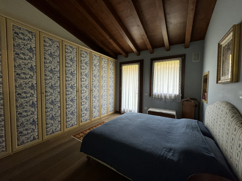 Rif.BC-160 (per info +39 3939878704 Daniel)

A Bassano del Grappa, in una delle zone più esclusiv...