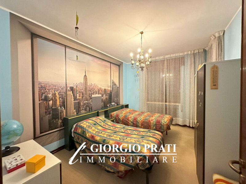 Casa singola in vendita a Bassano del Grappa, con una superficie utile di oltre mq 500 suddivisa ...