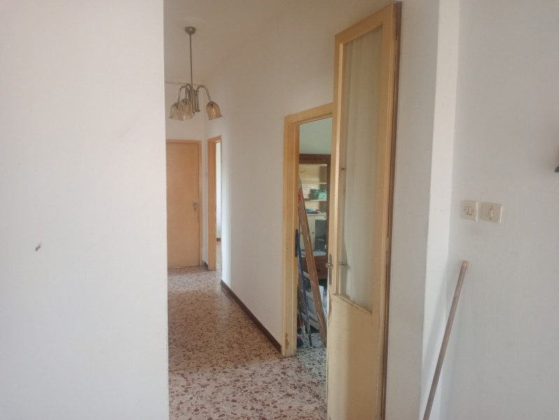 Codigoro - Via interna e tranquilla del paese, per chi ama la pace e la tranquillità, spaziosa ca...