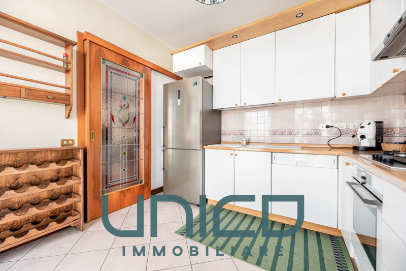 Padova - Zona P.za Mazzini
DA SUBITO
Affittasi appartamento signorile di 210 mq calpestabili, sit...