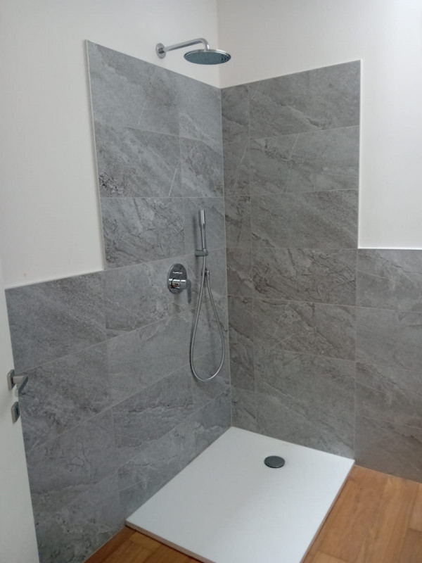 In vendita esclusivo appartamento su due livelli, situato al primo e ultimo piano, caratterizzato...