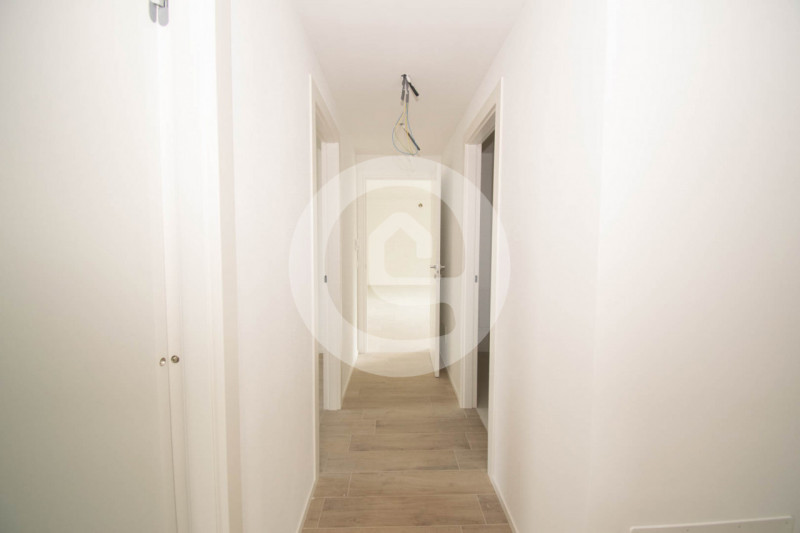 Situato nel centro di Santa Giustina in Colle, questo appartamento pentalocale di 140 mq interni ...