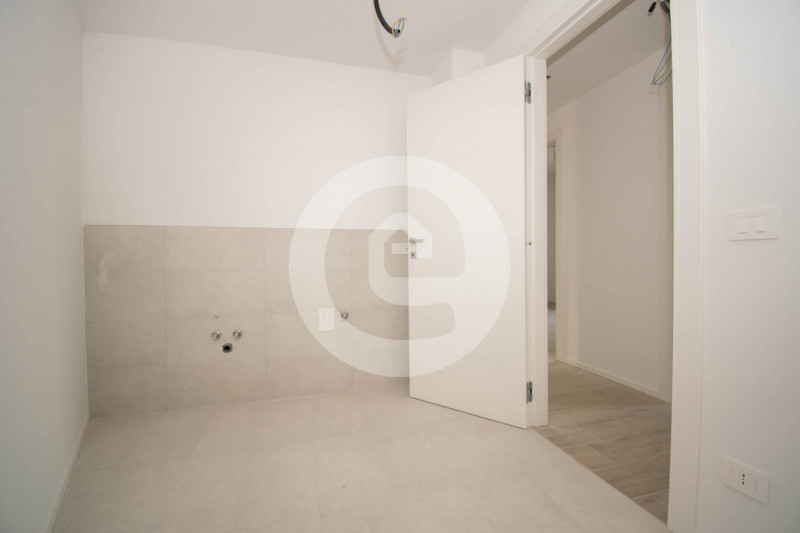 Situato nel centro di Santa Giustina in Colle, questo appartamento pentalocale di 140 mq interni ...